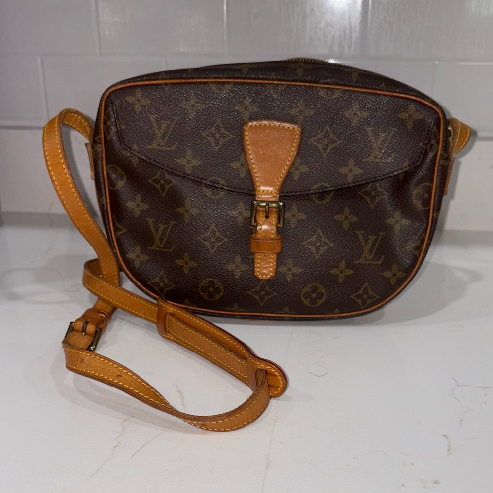 Louis Vuitton juenefille mm crossbody